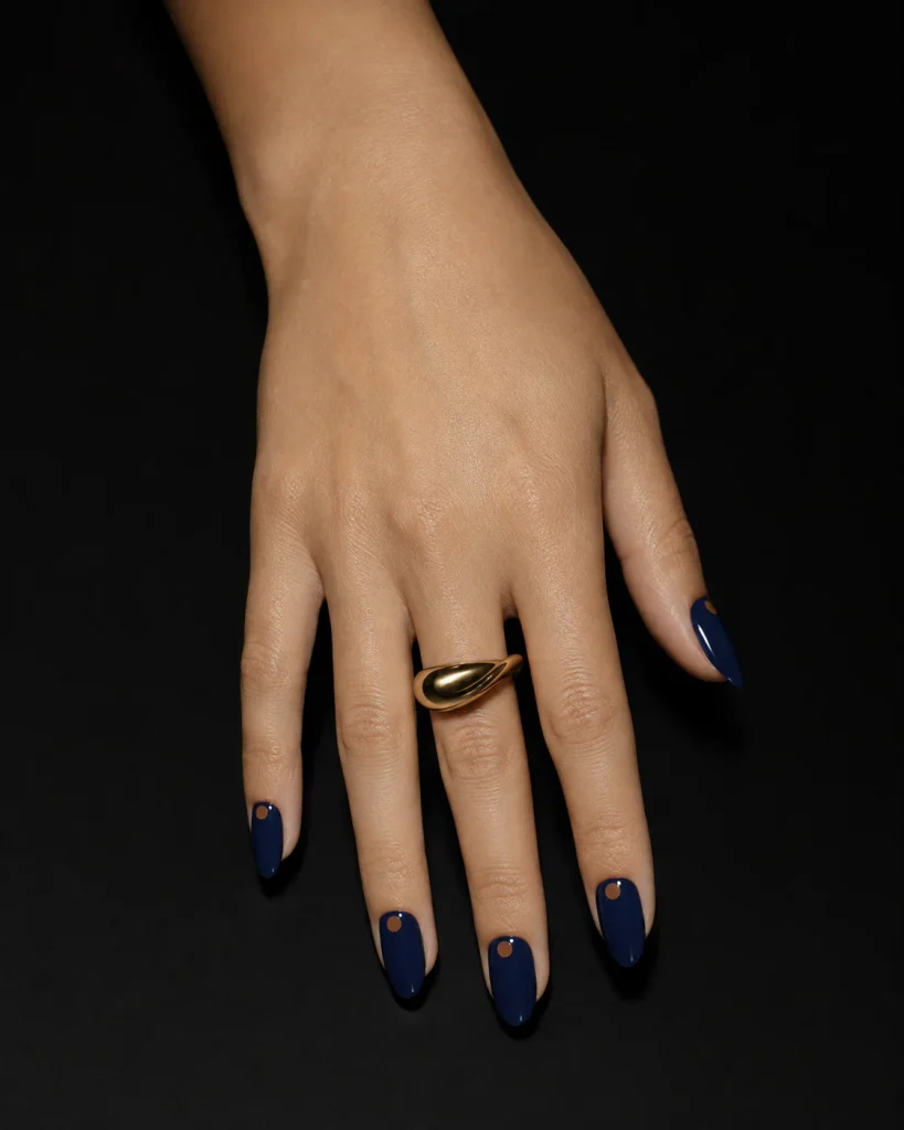 Brown Dot on Blue Nails