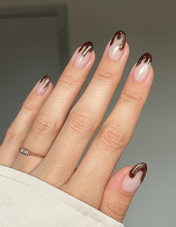 Caramel Drip Nails