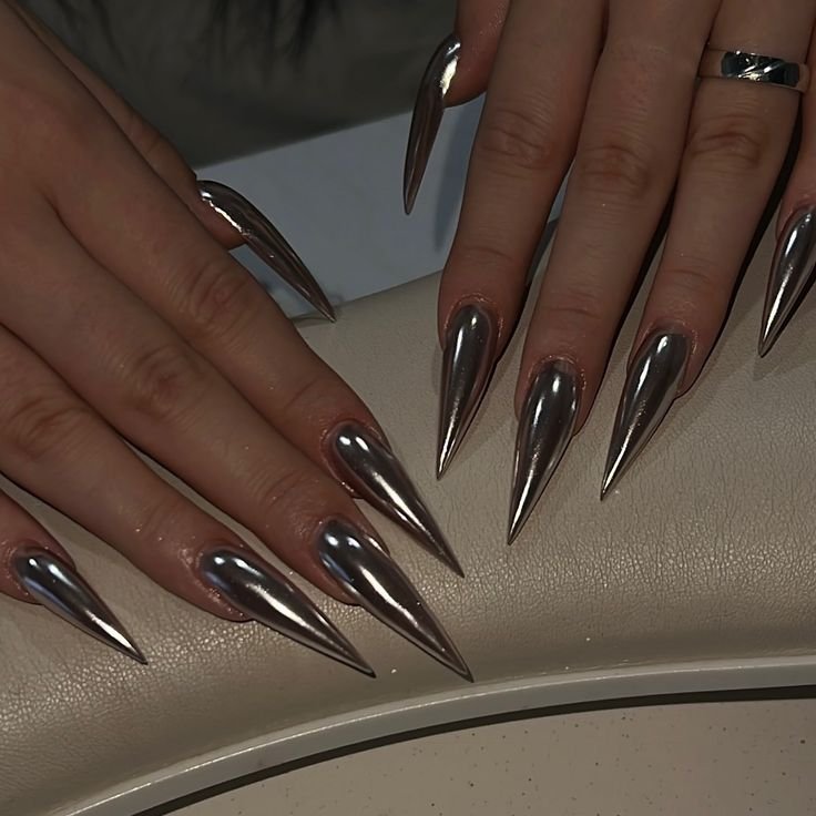 Baddie Chrome Silver Nails