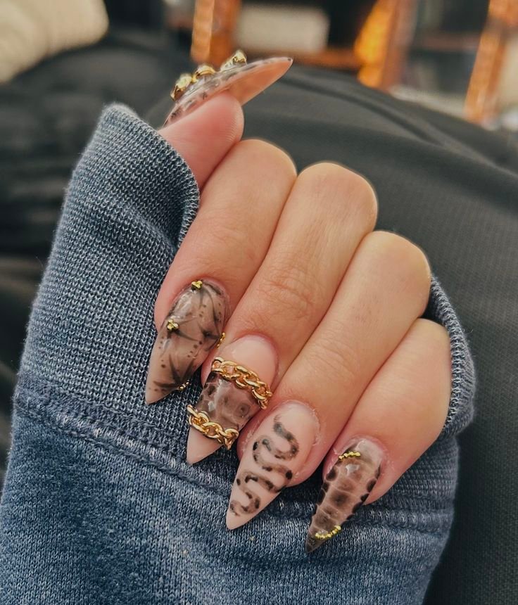Baddie Snake Print Nails