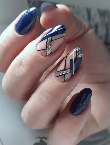 Geometric Gel Nail Designs