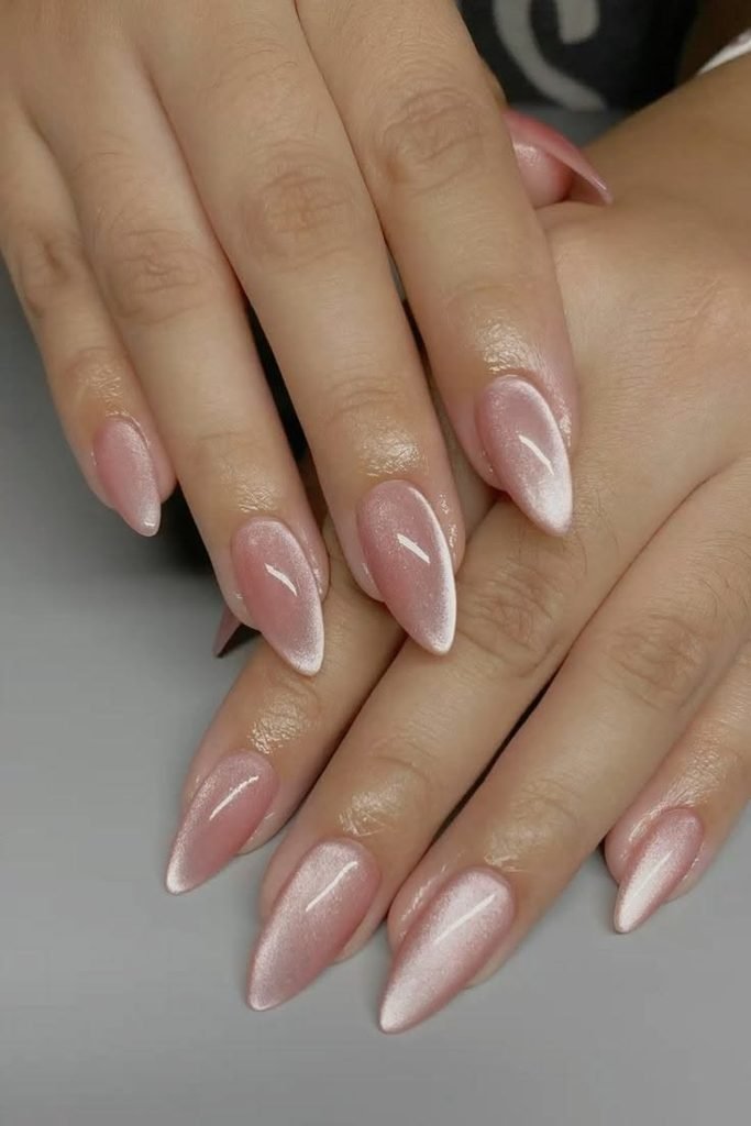 Warm Pink Cat-Eye Nails